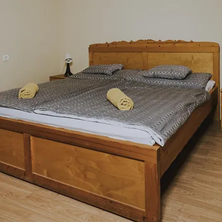 Apartament Balazs Vendeghaz Tiszabábolna