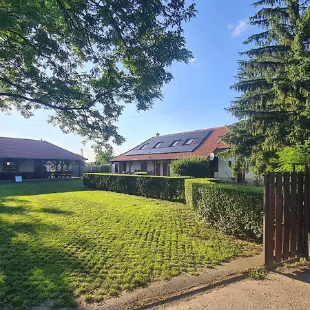 Balazs Vendeghaz Apartament Tiszabábolna